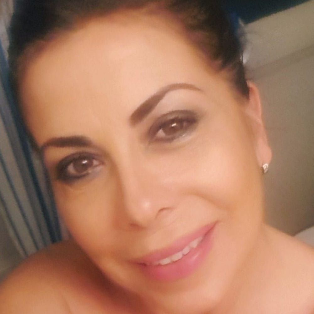 Meet your Posher, Adriana